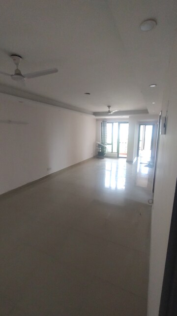Living Room in 2.5 BHK Apartment at Logix Blossom County, Sector 137 – for Rent