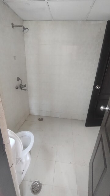 Bathroom in 2.5 BHK Apartment at Logix Blossom County, Sector 137 – for Rent