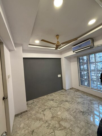 Room in 2 BHK Apartment at Mohini Castle, Khar West – for Rent