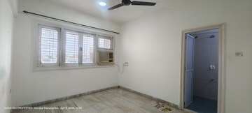 Room in 2 BHK Apartment at Brindavan CHS, Andheri East – for Rent