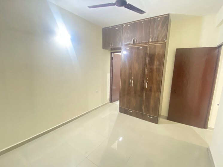 Room, pyramid-pride 2 Bedroom 680 Sq.Ft. Apartment In Sector 76 Gurgaon 8949262