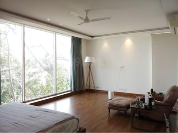 Bedroom in 6 BHK Independent House at New Friends Colony – for Sale