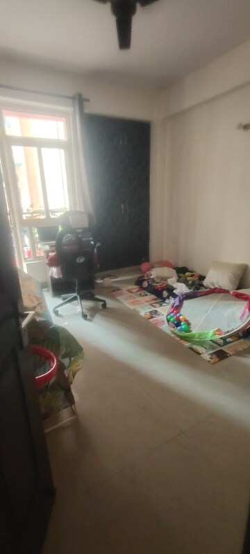 Parking in 3 BHK Apartment at Keltech Golf Greens, Dundahera – for Rent