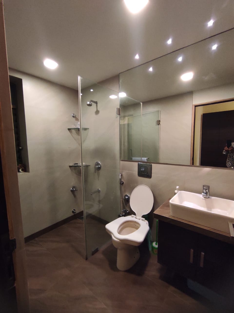 3 BHK 1100 Sq.Ft. Apartment in Hillslope CHS