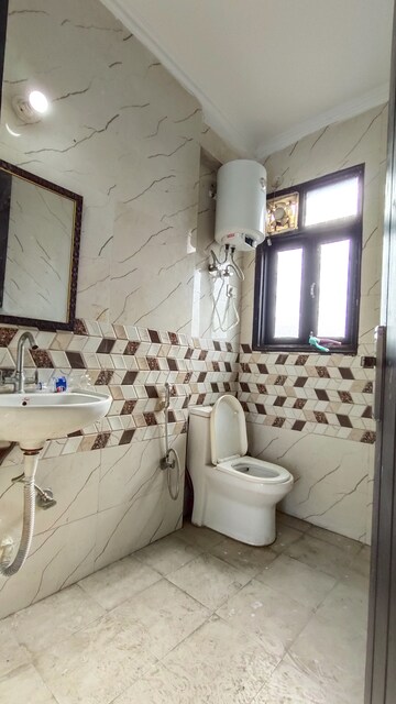 Bathroom in 1 BHK Builder Floor at Saket – for Rent