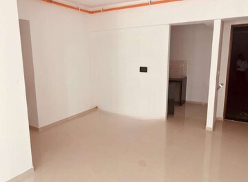 Room in 2 BHK Apartment at Runwal Eirene, Balkum Pada – for Rent