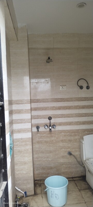 Bathroom in 1 RK Builder Floor at Sai Kunj New Palam  vihar, New Palam Vihar Phase 3 – for Rent