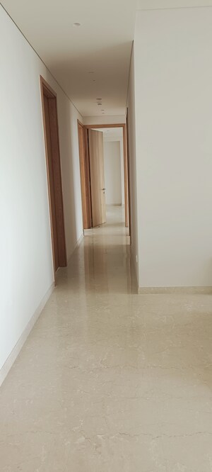 Room in 3 BHK Apartment at Forum Serendipity, Bandra Kurla Complex – for Sale