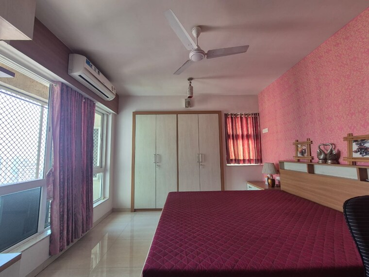 Bedroom, heranadani-meadows-gemini 3 Bedroom 1390 Sq.Ft. Apartment In Ghodbunder Road Thane 8949344