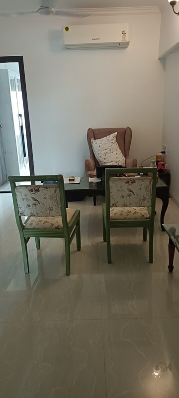 Master Bedroom in 1 BHK Apartment at Shams Palace, Bandra West – for Rent
