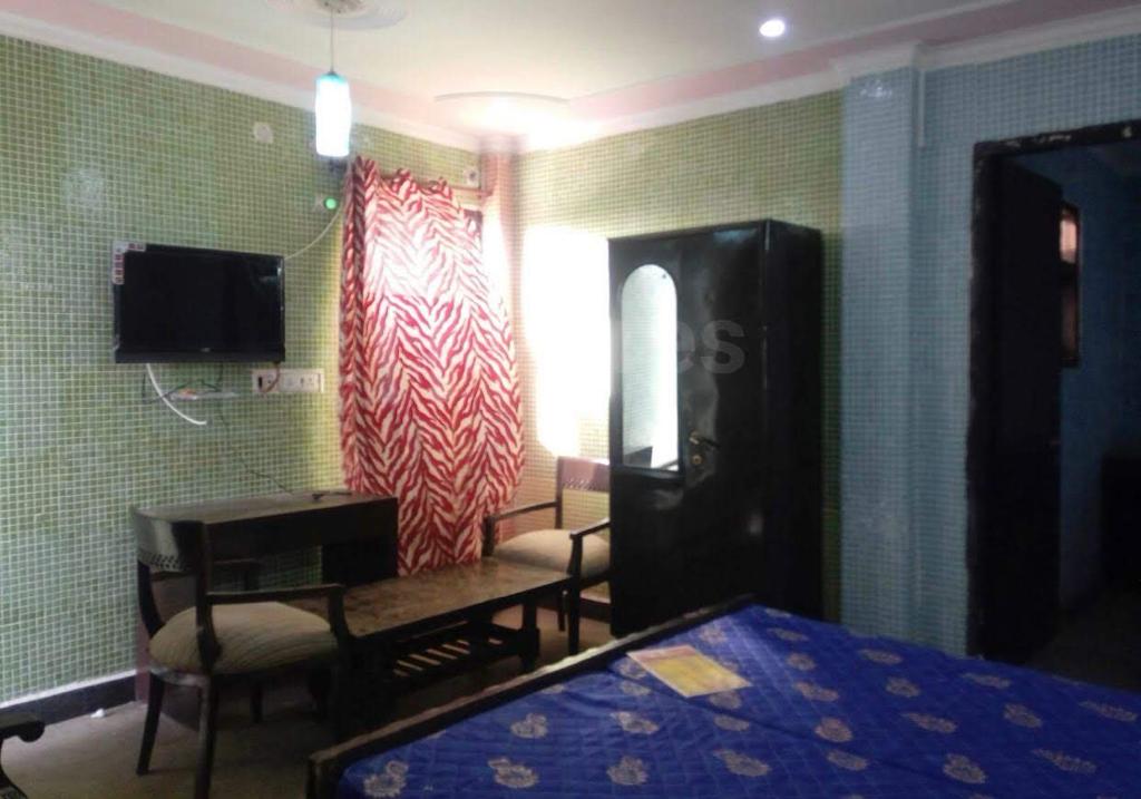 3 BHK + Pooja Room,Study Room Apartment For Rent in RWA Apartments Sector 93
