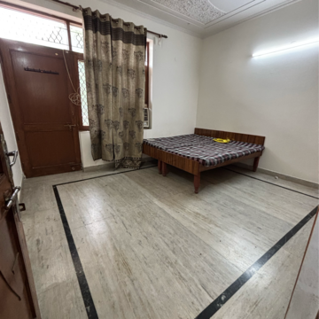 Living Room in 3 BHK Builder Floor at Ansal Plaza Sector-23, Carterpuri Village – for Rent