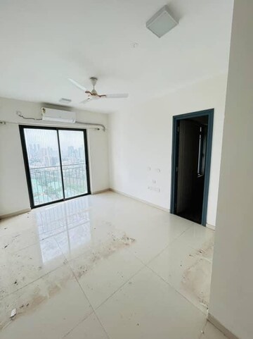 Room in 3 BHK Apartment at Rustomjee Summit, Borivali East – for Rent