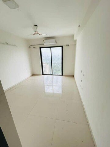 Room in 3 BHK Apartment at Rustomjee Summit, Borivali East – for Rent