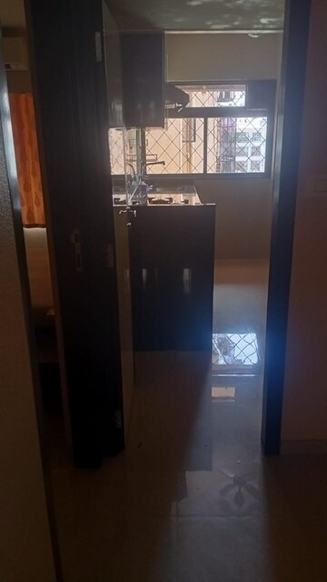 Furnished Amenities in 1 BHK Apartment at Manju Mahal Apartment, Pali Hill – for Rent