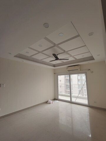 3 BHK Apartment For Rent in Ramprastha Platinum Height, Ramprastha Greens