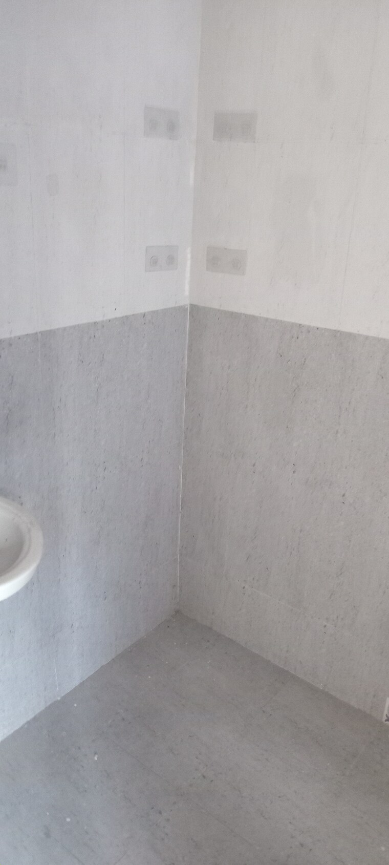 Bathroom, platinum-tower-1 2 Bedroom 630 Sq.Ft. Apartment In Andheri West Mumbai 8949420