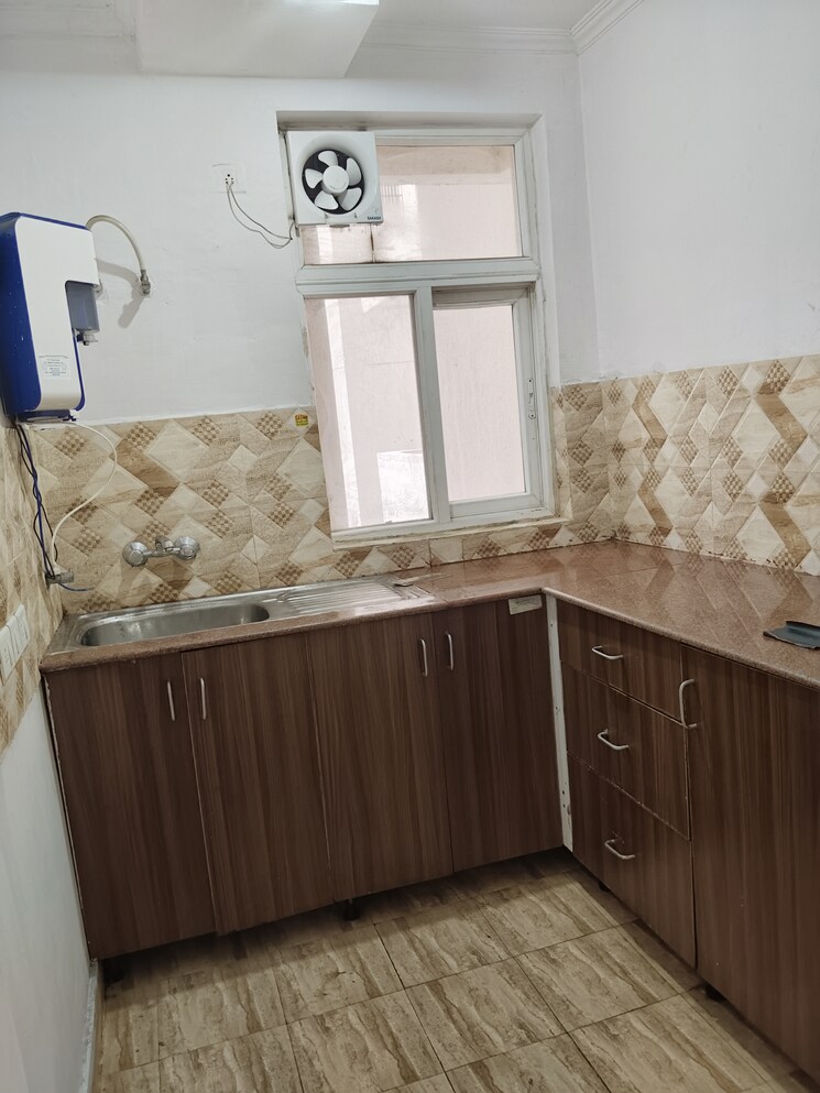 Kitchen, amrapali-leisure-park 3 Bedroom 1145 Sq.Ft. Apartment In Amrapali Leisure Valley Greater Noida 8949426