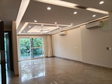 Room in 4 BHK Builder Floor at Boutique Residential Apartments A-4 1, Vasant Vihar – for Rent
