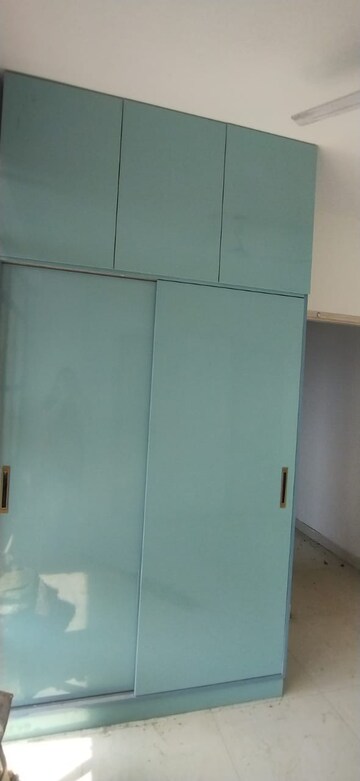 Furnished Amenities in 1 BHK Apartment at Signature Global Synera, Sector 81 – for Rent