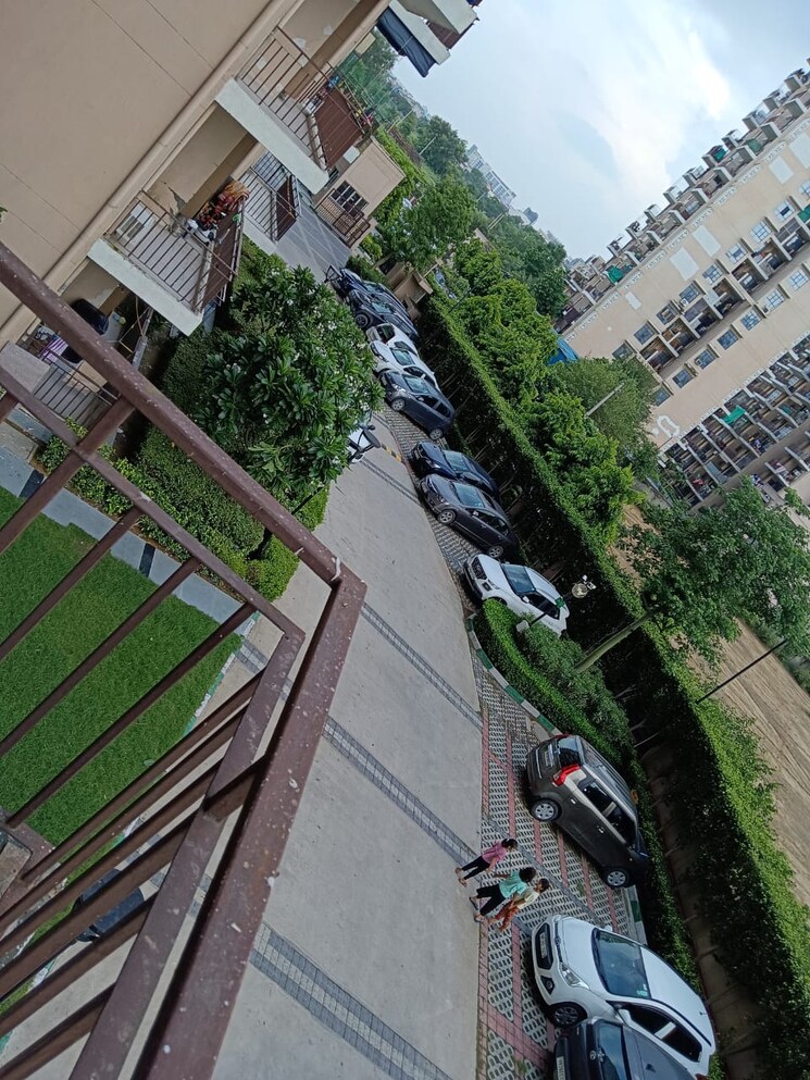 Balcony, signature-global-synera 2 Bedroom 598 Sq.Ft. Apartment In Sector 81 Gurgaon 8949439