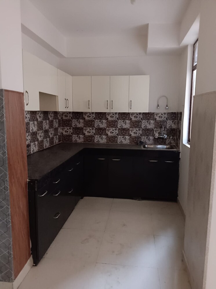 Kitchen, signature-global-synera 3 Bedroom 735 Sq.Ft. Apartment In Sector 81 Gurgaon 8949452