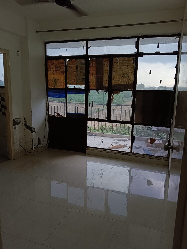 Kitchen, signature-global-synera 3 Bedroom 735 Sq.Ft. Apartment In Sector 81 Gurgaon 8949452