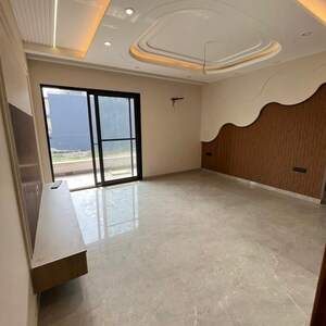 Kitchen in 4 BHK Builder Floor at Sector 85 – for Sale