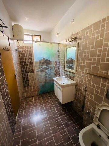 Bathroom in 2 BHK Villa at Sitapur Road – for Rent