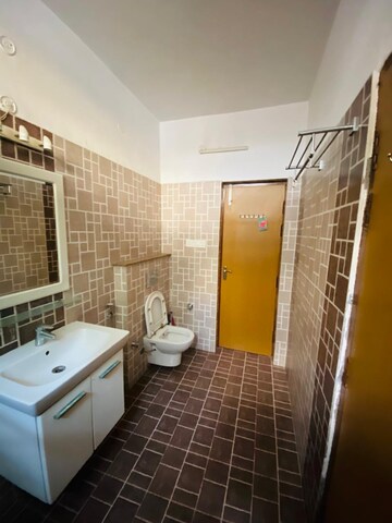 Balcony in 2 BHK Villa at Sitapur Road – for Rent