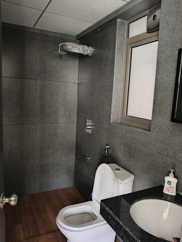 Bathroom in 4 BHK Apartment at Kalpataru Paramount, Kapur Bawdi – for Sale