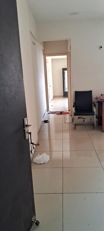 Bathroom in 1 BHK Apartment at Wave Dream Homes, Wave City – for Rent