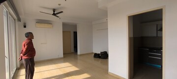 Room in 3 BHK Apartment at Conscient Heritage Max, Sector 102 – for Rent