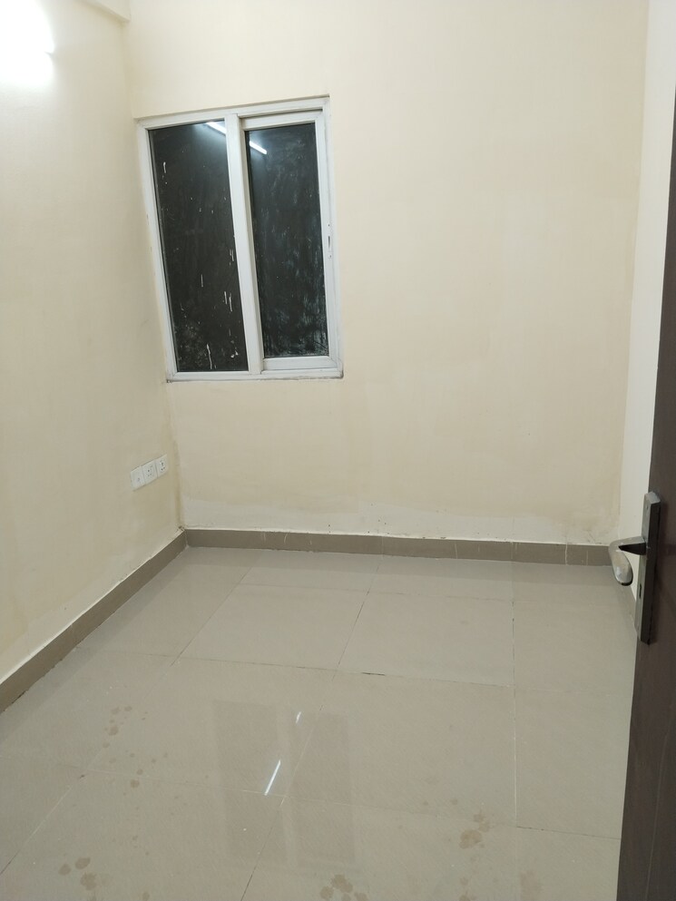 Room, amrapali-terrace-homes 3.5 Bedroom 1600 Sq.Ft. Apartment In Tech Zone 4 Greater Noida Greater Noida 8949522