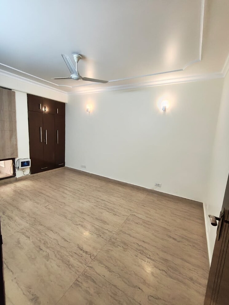 Room, the-new-greenwood 3 Bedroom 2400 Sq.Ft. Apartment In Sector 52 Gurgaon 8949518