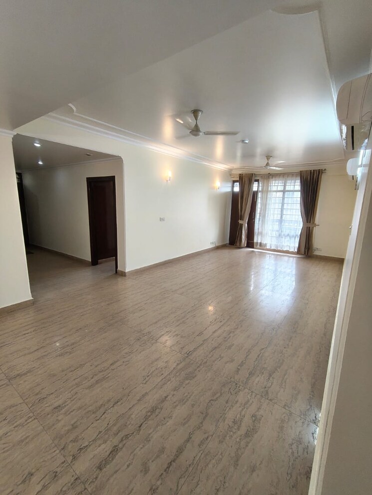 Room, the-new-greenwood 3 Bedroom 2400 Sq.Ft. Apartment In Sector 52 Gurgaon 8949518