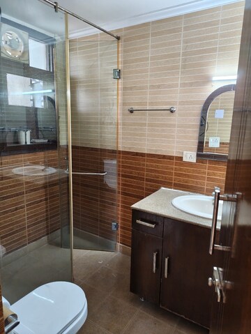 Bathroom in 3 BHK Apartment at The New Greenwood, Sector 52 – for Rent
