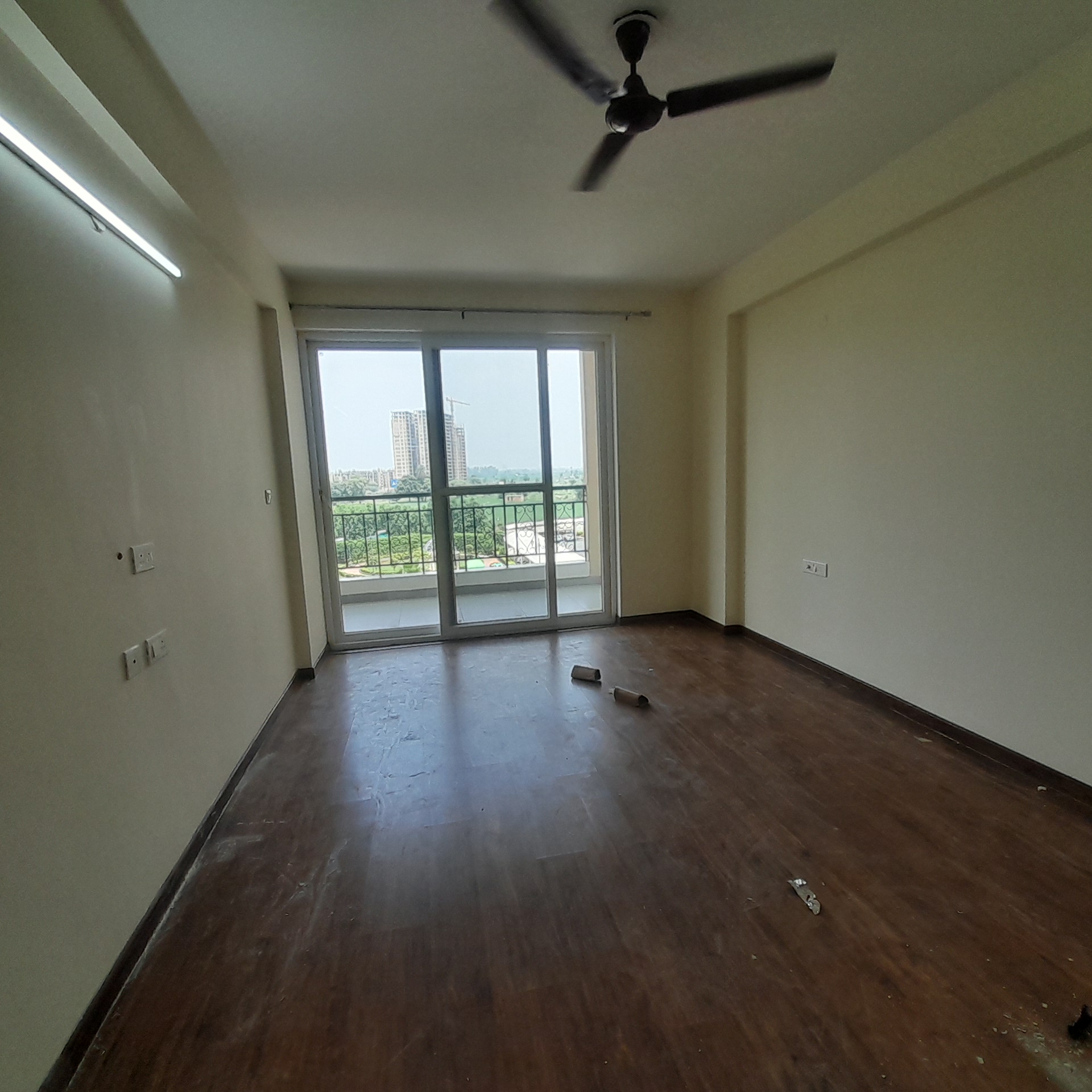 4 BHK + Servant Room Apartment For Rent in International Airport Road
