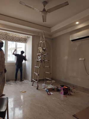 Furnished Amenities in 4 BHK Builder Floor at Greater Kailash I – for Sale