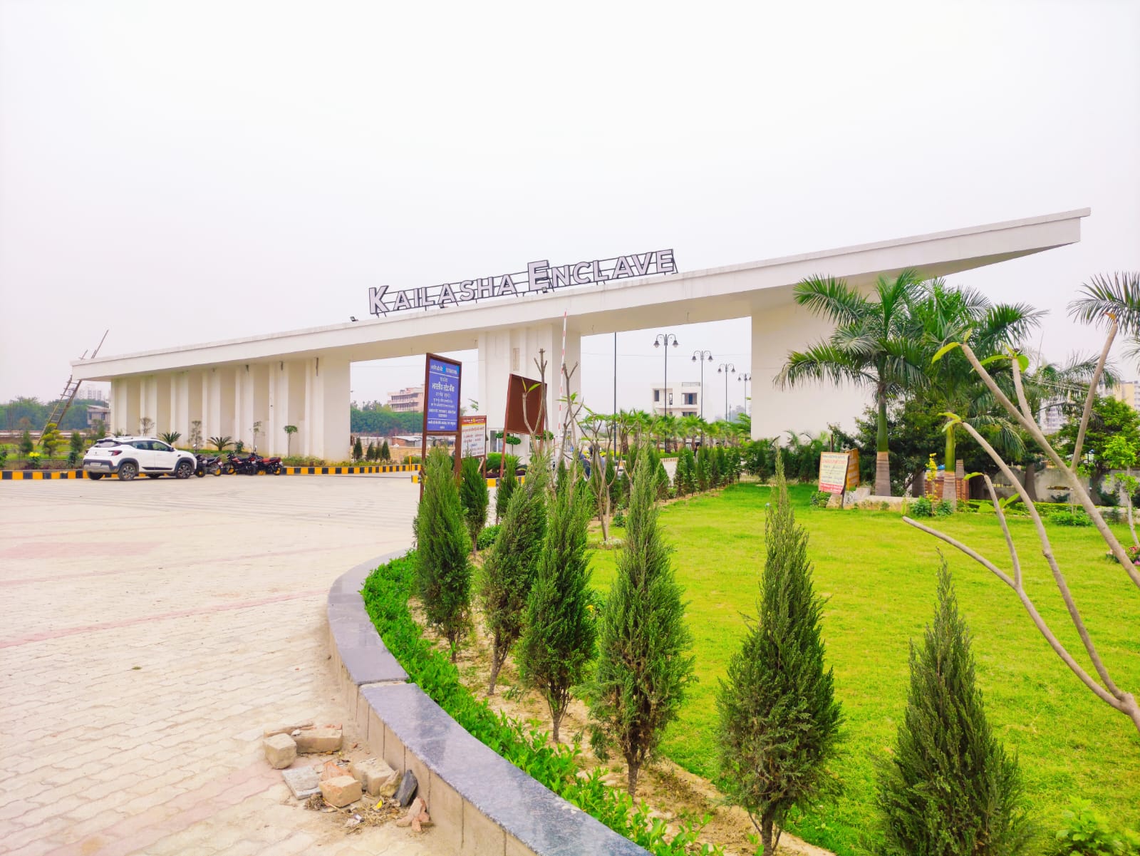 Plot For Sale in Kailasha Enclave