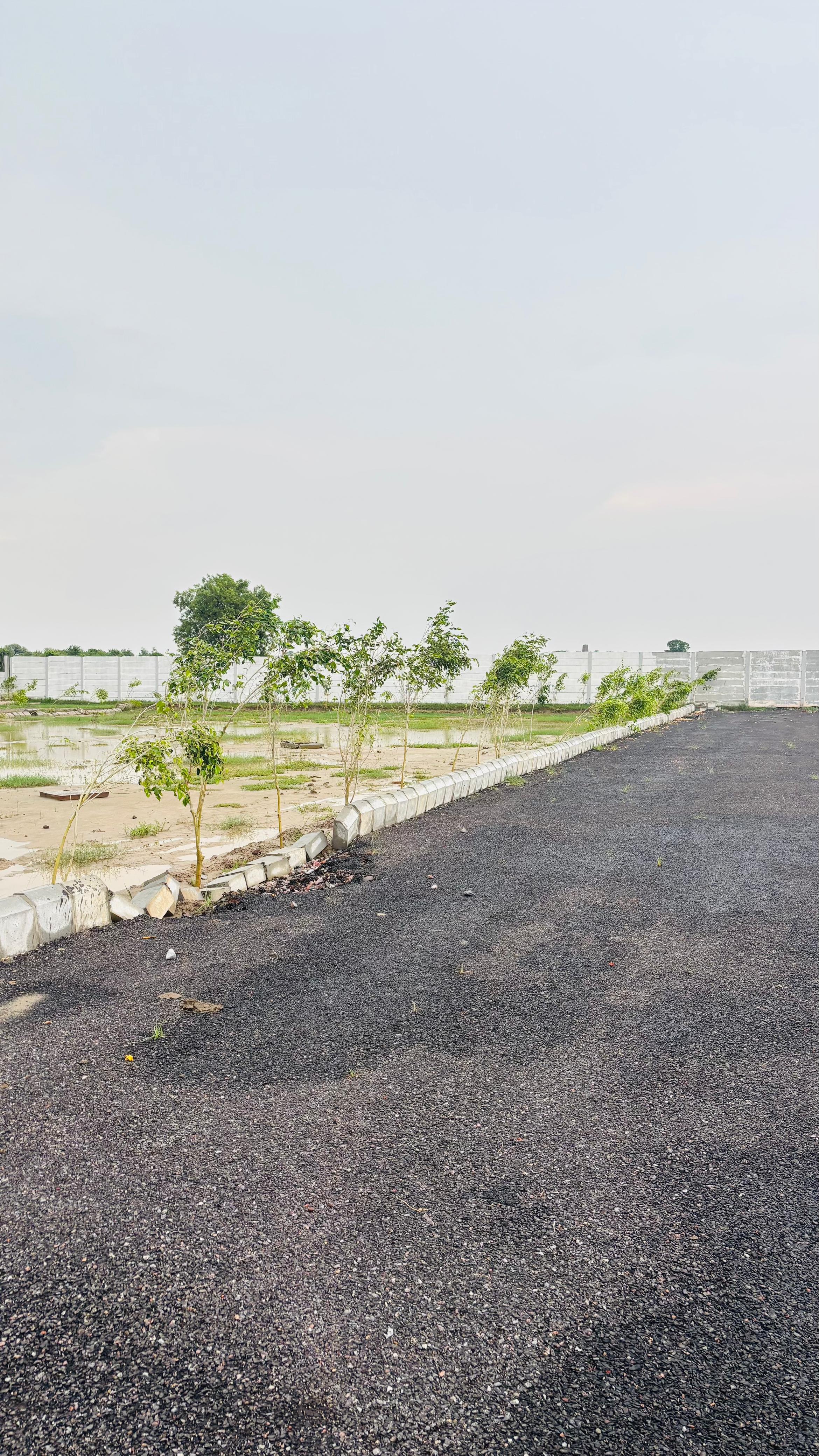 Plot For Sale in Jewar