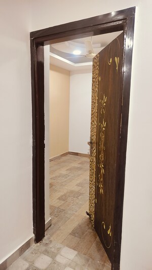 Building Lobby in 1 BHK Builder Floor at Sector 104 – for Sale