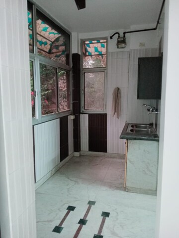 Room in 3 BHK Apartment at Patparganj – for Rent