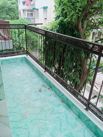 Balcony in 3 BHK Apartment at Patparganj – for Rent