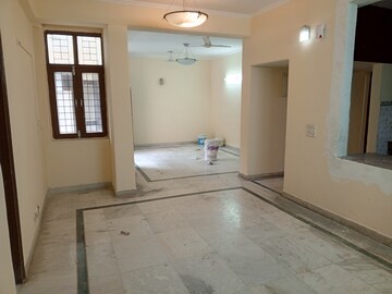 Room in 3 BHK Apartment at Prerna Apartment, Sector 56 – for Rent