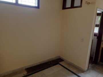 Room in 3 BHK Apartment at Prerna Apartment, Sector 56 – for Rent