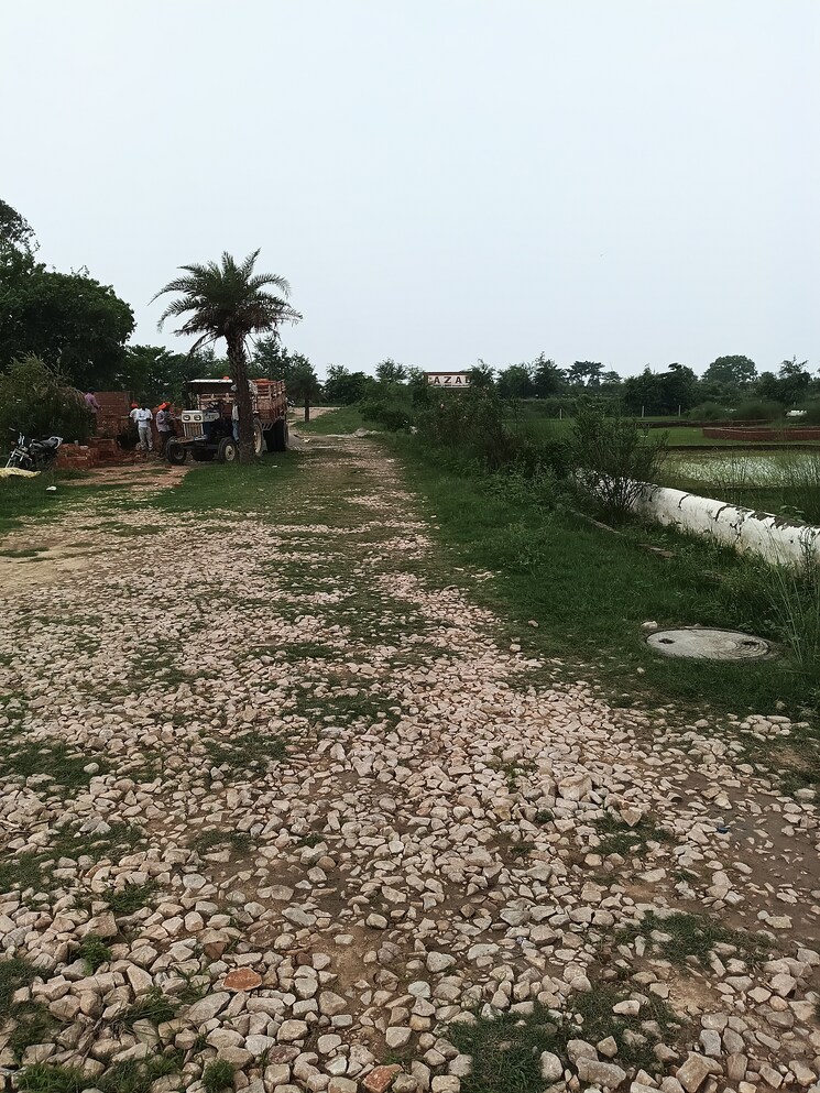 undefined, agra expressway  1000 Sq.Ft. Plot In Agra Expressway Lucknow 8949598