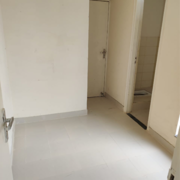 Room in 3 BHK Apartment at Imperia Esfera, Garoli Kalan – for Rent