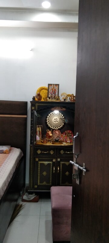 Furnished Amenities in 2 BHK Builder Floor at Mehrauli – for Sale