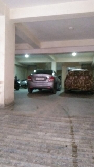 Parking in 2 BHK Builder Floor at Mehrauli – for Sale